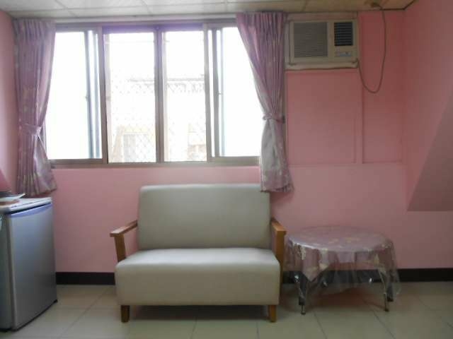 免仲介費 近中壢火車站及工業區公寓5樓網路大套房便宜出租（第2張）