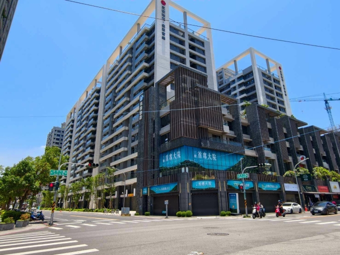 仁武澄德特區｜三發首席金店面(平車另租)（第2張）