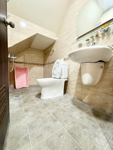 祐✨全新完工簡易家具✨三房二廳透天✨可寵物✨竹子坑（第24張）