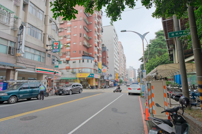 全新交屋｜家具電全配｜三房平面車位｜亞灣博樂 - Image 13