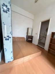 《套房出租》有對外窗空氣清新，採光良好（第2張）