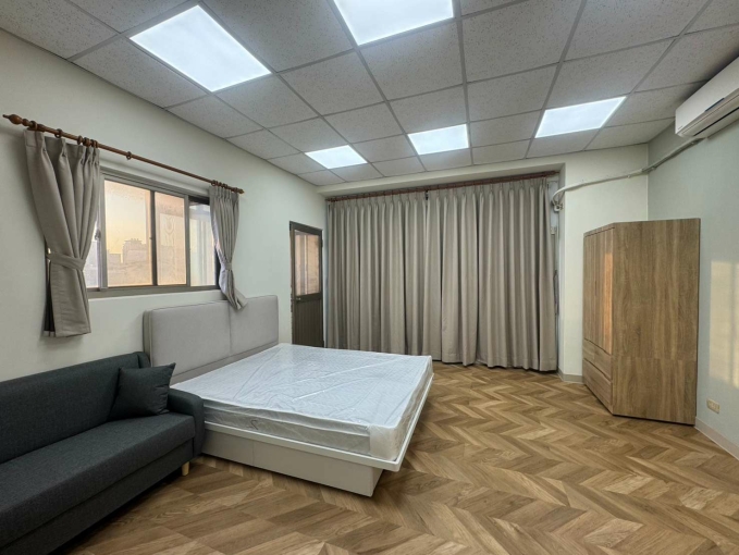 信義區.捷運松山站.獨立陽台.明亮舒適設計感大套房（第6張）