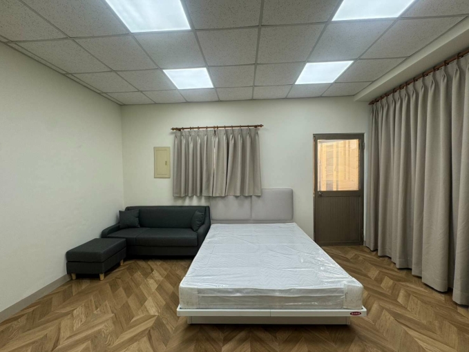 信義區.捷運松山站.獨立陽台.明亮舒適設計感大套房（第7張）