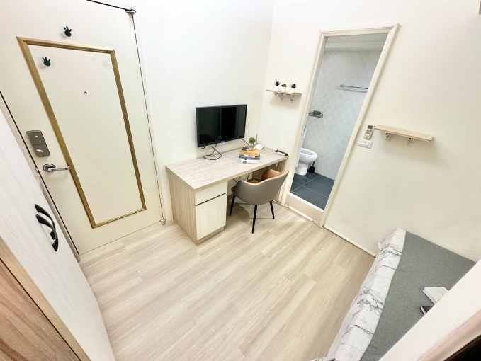 僑泰✔愛買✨可租補❤電梯 - Image 1