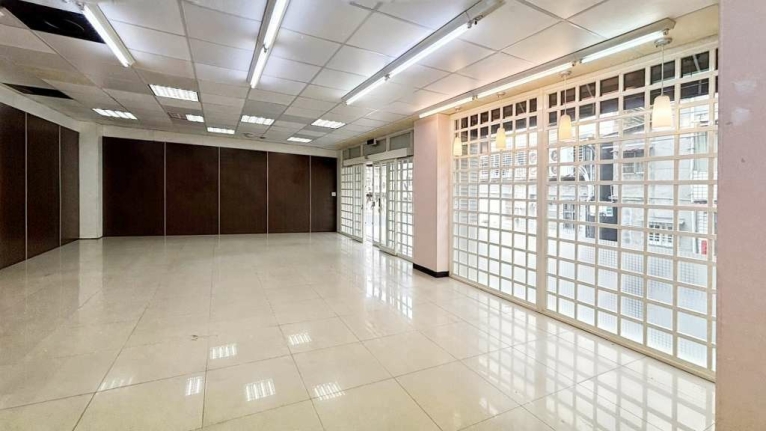 寓見忠杏◕‿◕近市場面寬店面（第2張）