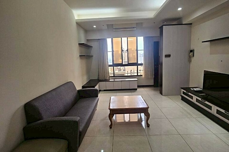 近高鐵次頂樓採光二房（第1張）
