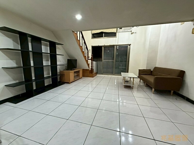 兆基社會住宅🏠⛳️汐止麥當勞夜市旁~稀有電梯乾淨大套房⛳️（第1張）