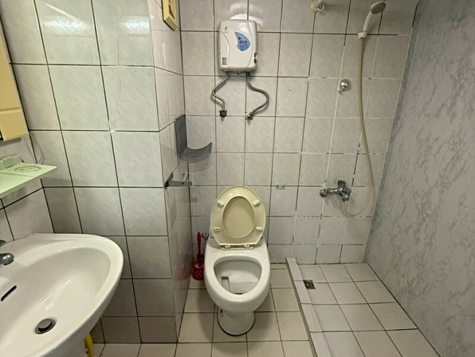 兆基社會住宅🏠⛳️汐止麥當勞夜市旁~稀有電梯乾淨大套房⛳️（第13張）