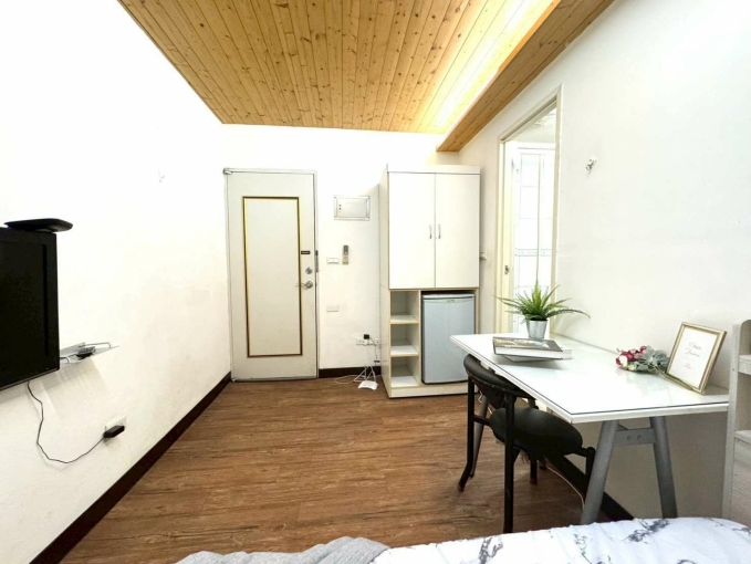 可租補☆近中國醫☆電梯套房☆衛浴乾濕分離☆飲水機＆子車（第8張）