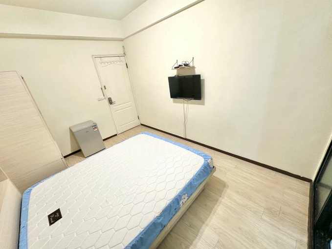 珍珠奶茶不要珍珠🐈可貓貓✨佛心學生房✨可租補💕近逢甲 中央公園⚡宇你相見（第4張）