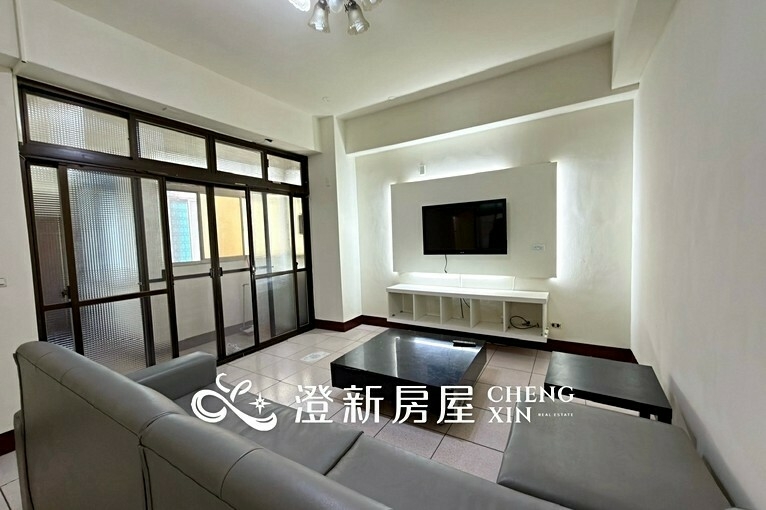 電梯三房含管含車超低租金/屋內設備齊全/生活機能佳/交通便利(第1張)