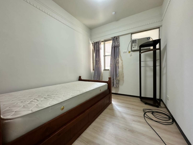 北區電梯大4房~室內32坪~附傢俱家電~有車位+機車位（第12張）