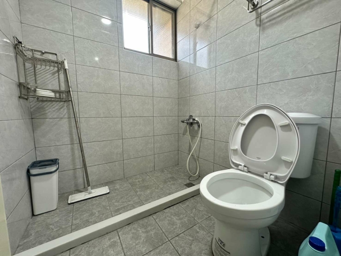 北區電梯大4房~室內32坪~附傢俱家電~有車位+機車位（第11張）