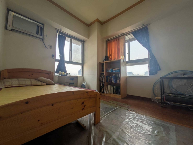 ✨免仲介費，可寵✨中華國小 大4房2廳2衛，整理中，可約看✨（第2張）