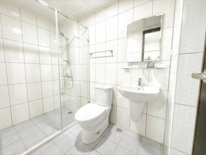 機車位走路崇德萬客火鍋可租房屋補助北屯過一個路口北區秒殺整棟新蓋全新未住採光超好小資族多間可選任你挑選間間陽台獨洗曬部分流理台電梯套房（第7張）