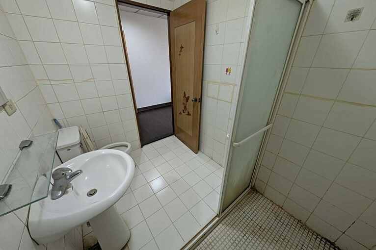 (可租補)勝利路平價寬敞套房*獅子王（第6張）