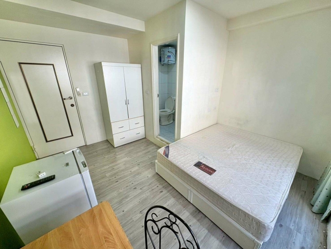 大面落地窗🏆可租補✨可貓咪😼陽台獨洗曬🌳質感木地板（第2張）