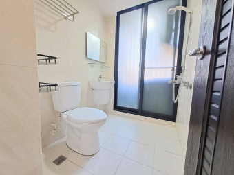 -設計款大空間☆近中友百貨中國醫☆陽台☆飲水機子母車（第6張）