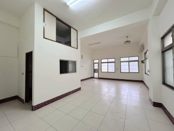 透天/邊間/明亮超大露臺/適合辦公/教室/工作室（第7張）