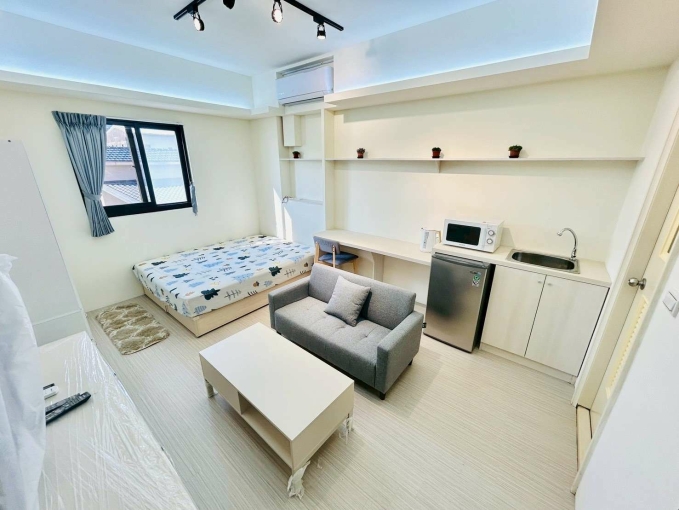 全新裝潢☆一中商圈☆流理台☆子母車（第2張）