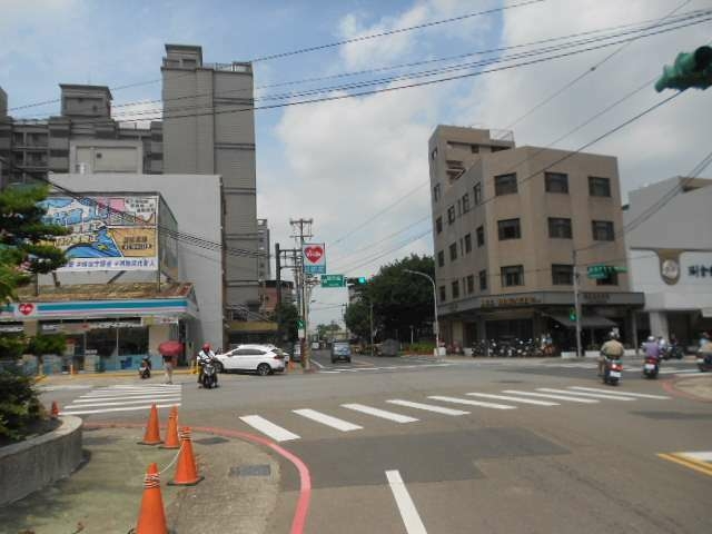 免仲介費 近八德大南市場透天附電梯2樓高級新網路大套房出租 只另付電費（第14張）