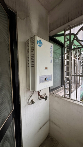 可租補 三房兩廳兩衛 兩陽台 近學區 全新一級變頻冷暖冷氣 大里區立新街(第14張)