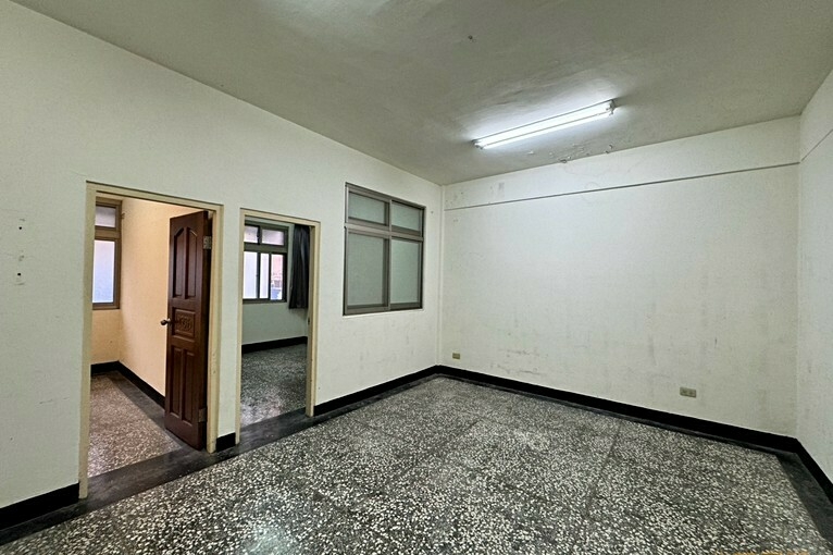 兆基社會住宅🏡友善屋源🧡國父紀念館站、可租補入籍免仲介費(第4張)