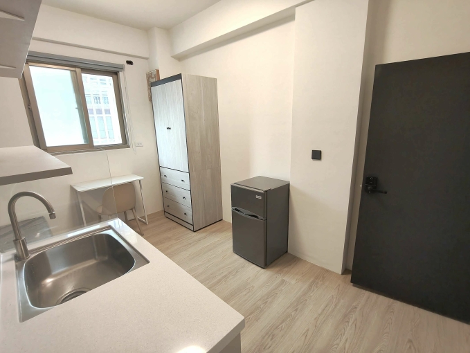 橘子🍊長安國小⭐全新獨洗曬包水網路套房⭐可租補(第3張)