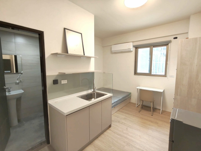 橘子🍊長安國小⭐全新獨洗曬包水網路套房⭐可租補(第1張)