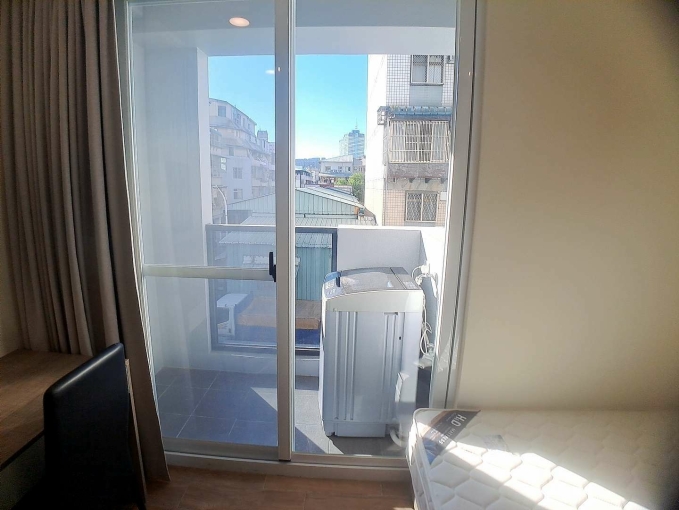 租補報稅**超新電梯套房*採光佳*屋況好到爆，每像住在飯店（第9張）