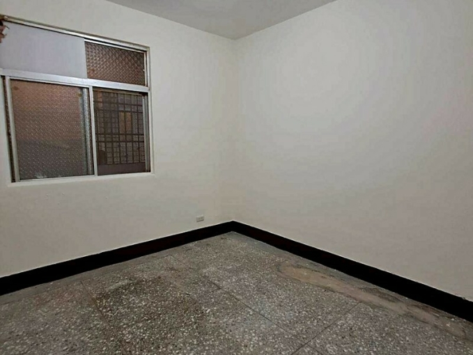 兆基社會住宅🏠超大使用坪數/前院及門口皆可停車(第3張)