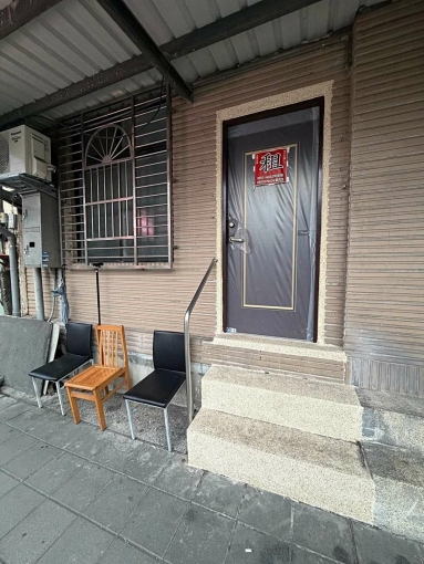 永寧捷運約2分鐘❤️工作室❤️馬路上❤️門口公車(第8張)