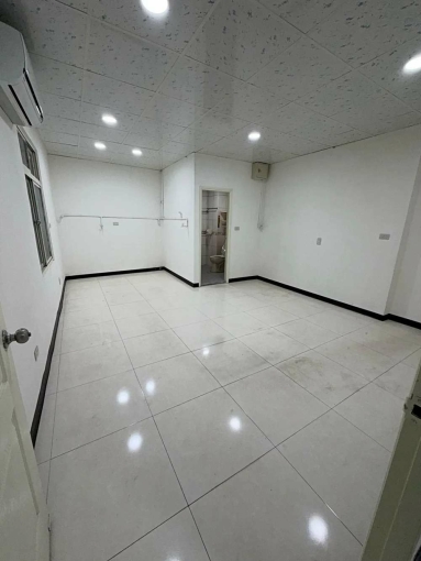 永寧捷運約2分鐘❤️工作室❤️馬路上❤️門口公車(第3張)