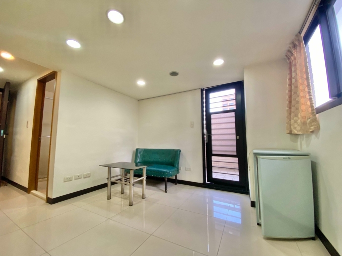 板橋站，3鐵共構，新北市政府，大陽台，可租補報稅（第1張）