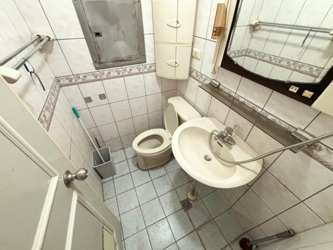 【長億城陽光區】南區三房🌈車位⭐可戶籍⭐可租補🌳 - Image 6