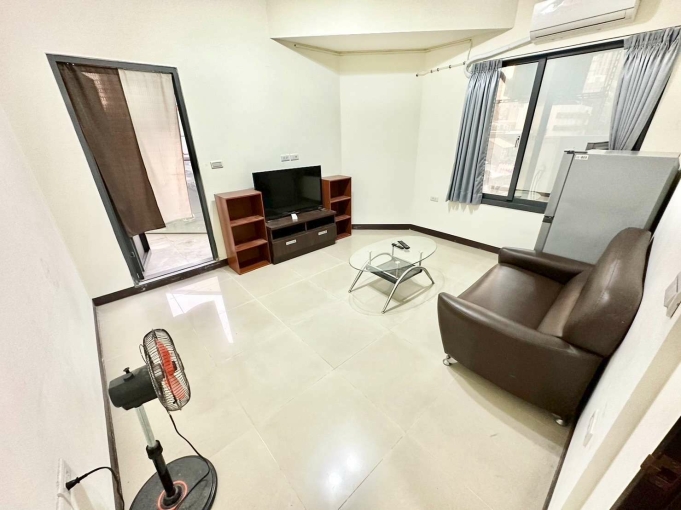 可貓@超新電梯透天@正一房一廳@飲水機@子母車~（第1張）