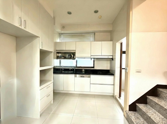 虎尾寮明星學區｜賺錢起家厝｜孝親房大主臥（第11張）