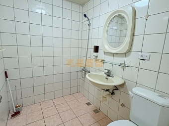 兆基社會住宅🏡賓士大廈全新整修4房採光佳（第9張）