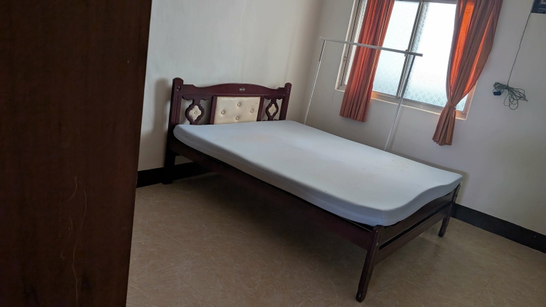 【文山區木新路｜3房2廳2衛｜全配家具｜前後陽台｜靜巷3樓】（第1張）