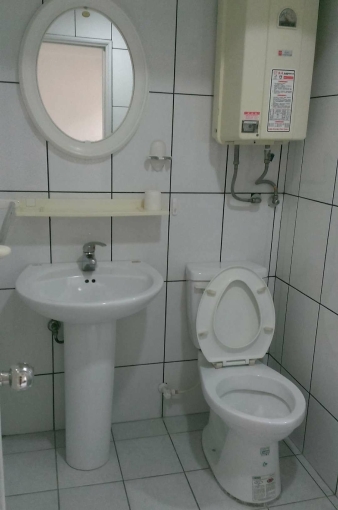 興大旁套房出租 - Image 3