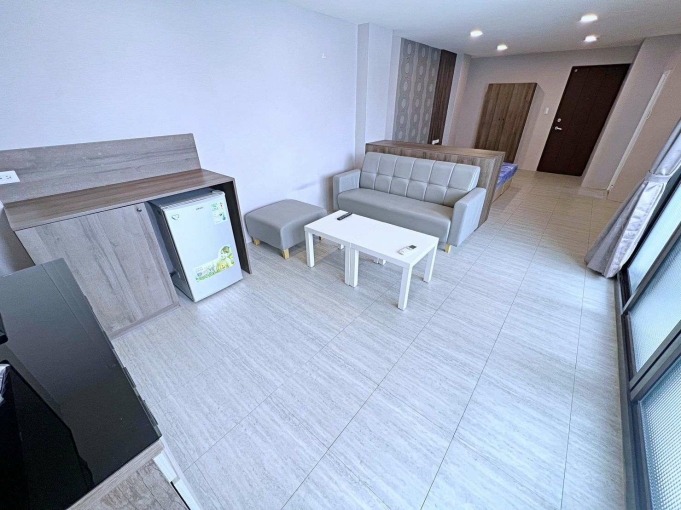 近中國醫🍀陽台獨洗🍀機車位🍀電梯🍀管理員🍀子母車（第4張）