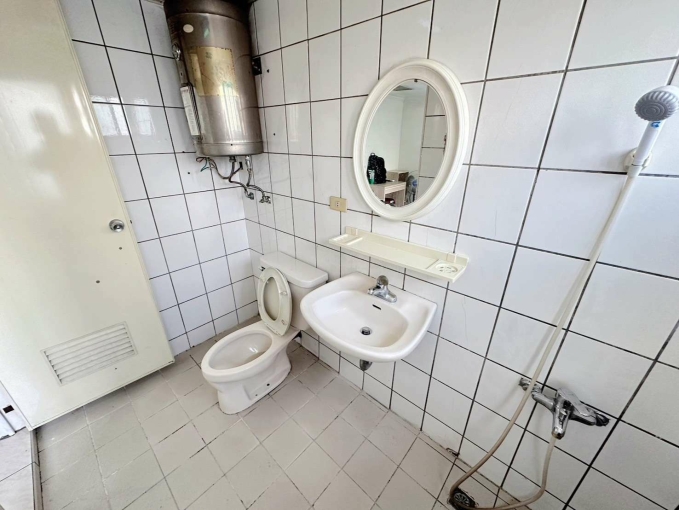 可租補+☆電梯☆飲水機☆子母車（第8張）