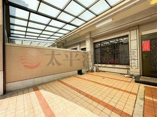 【新光田臨路前停裝潢美墅】（第1張）