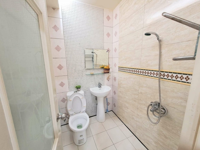 可租補*陽台獨洗曬*電梯*飲水機*子母車 - Image 10