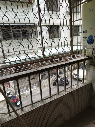 公寓2樓近捷運文心中清站。（第9張）