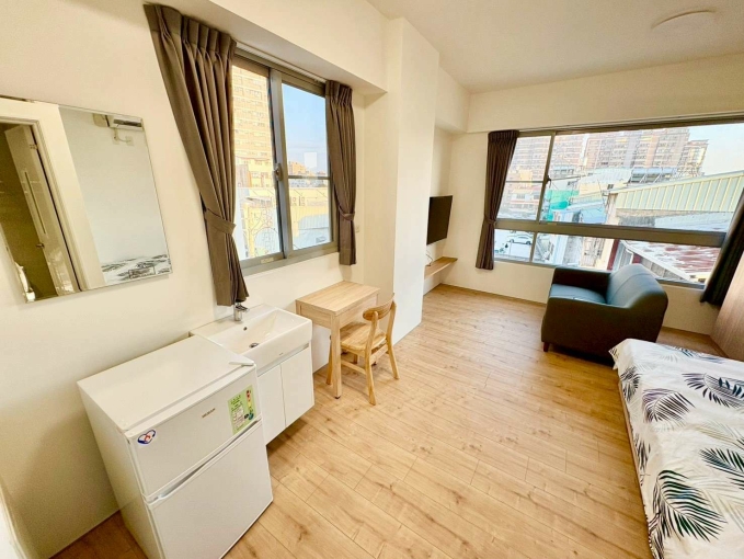 雅潭夜市✨多間可選✨雙補✨汽車位可租(第1張)