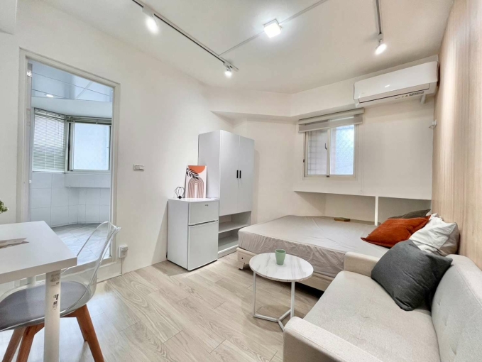 葡萄美酒夜光杯💕陽台獨洗✨可租補💕宇你相見✨散步到逢甲（第2張）