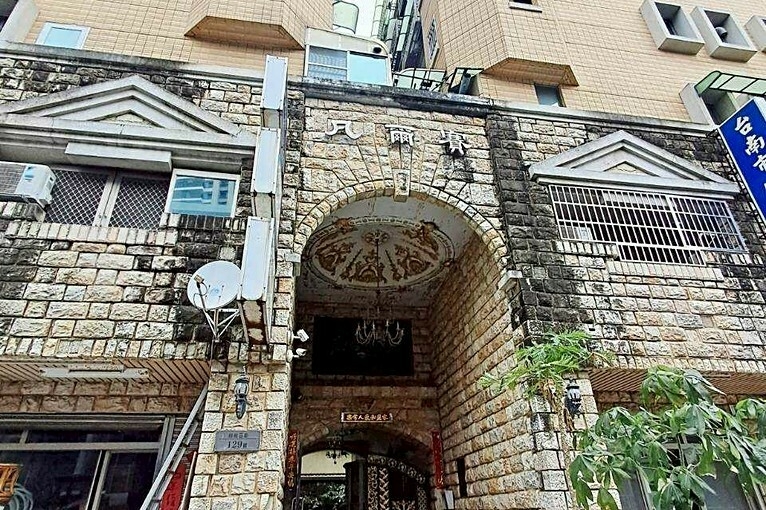 兆基社會住宅🏡安平套房/可租補/看房加Line(第9張)
