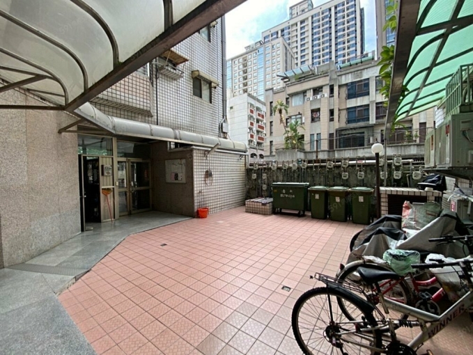 台水電獨洗曬大套房 走路5分鐘捷運站 屋主自租免仲介費（第9張）