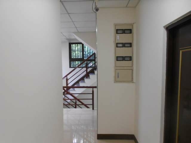 免仲介費  位桃園與八德區交界處透天電梯2樓高級新網路大套房出租 只另付電費（第8張）